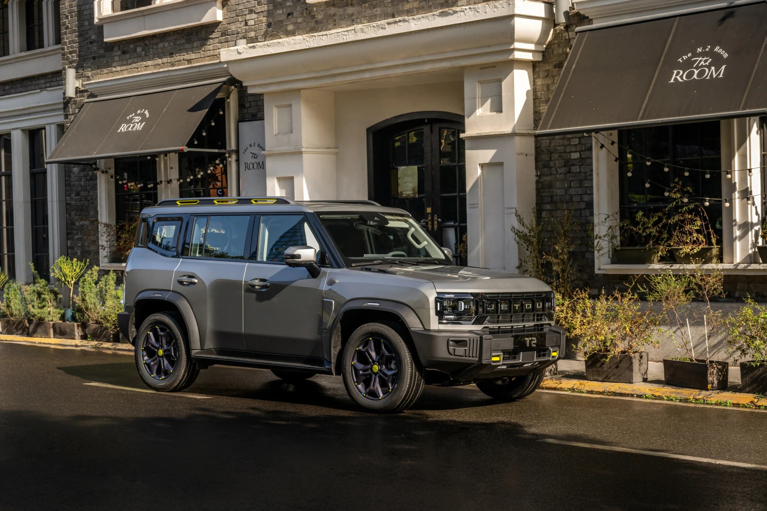 Jetour T2 in the UAE: Is This the Value 4x4 Everyone's Searching For? article cover illustration for Wheels2Deals