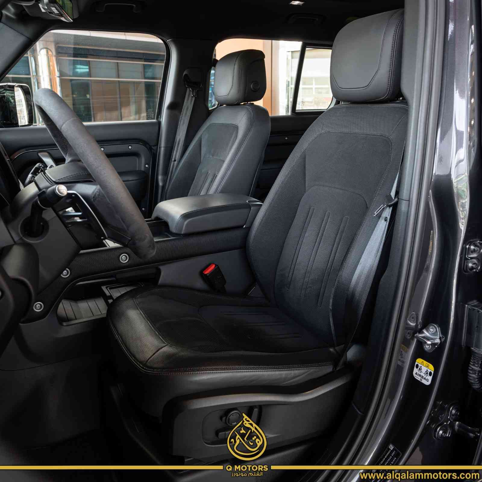 Gallery image of  {"id":2019,"name":"Defender 110","company_id":37,"type_id":1,"created_at":"2025-02-06T17:53:18.000000Z","updated_at":"2025-02-06T17:53:18.000000Z"}