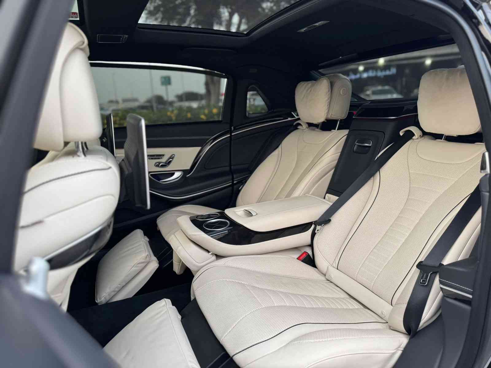 Gallery image of  {"id":405,"name":"S-Class","company_id":42,"type_id":8,"created_at":"2025-02-06T17:53:17.000000Z","updated_at":"2025-02-06T17:53:17.000000Z"}