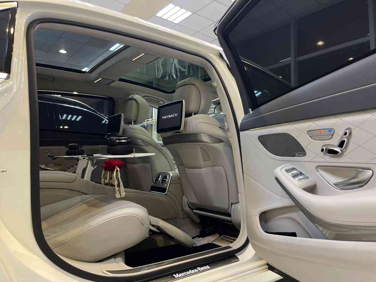 Gallery image of  {"id":405,"name":"S-Class","company_id":42,"type_id":8,"created_at":"2025-02-06T17:53:17.000000Z","updated_at":"2025-02-06T17:53:17.000000Z"}