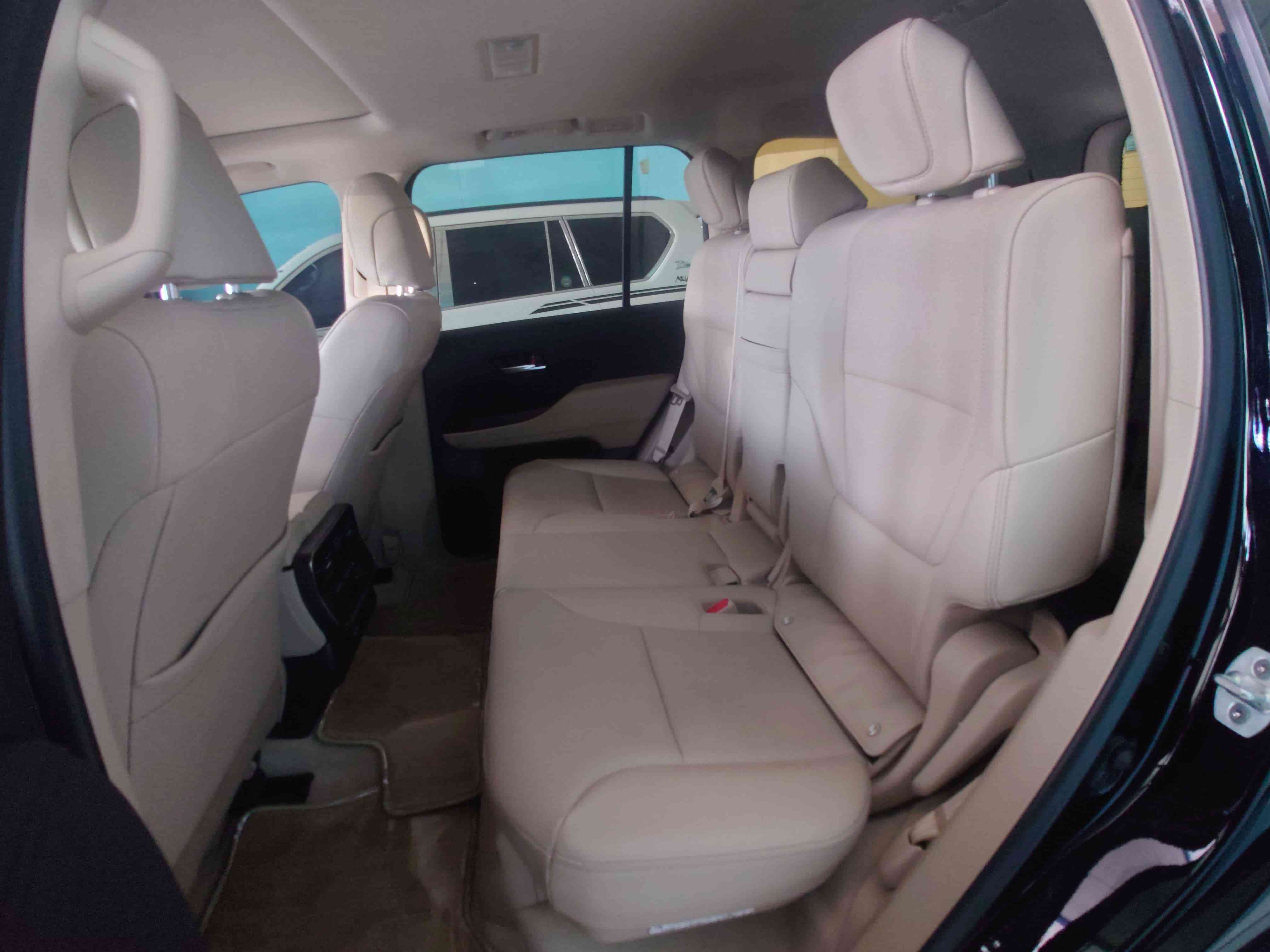 Gallery image of  {"id":212,"name":"Land Cruiser","company_id":65,"type_id":1,"created_at":"2025-02-06T17:53:17.000000Z","updated_at":"2025-02-06T17:53:17.000000Z"}