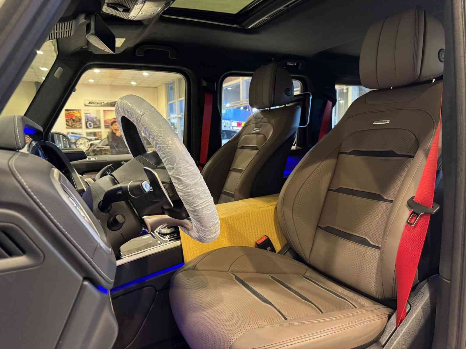 Gallery image of  {"id":2133,"name":"G63 AMG","company_id":42,"type_id":11,"created_at":"2025-02-08T18:39:47.000000Z","updated_at":"2025-02-08T18:39:47.000000Z"}