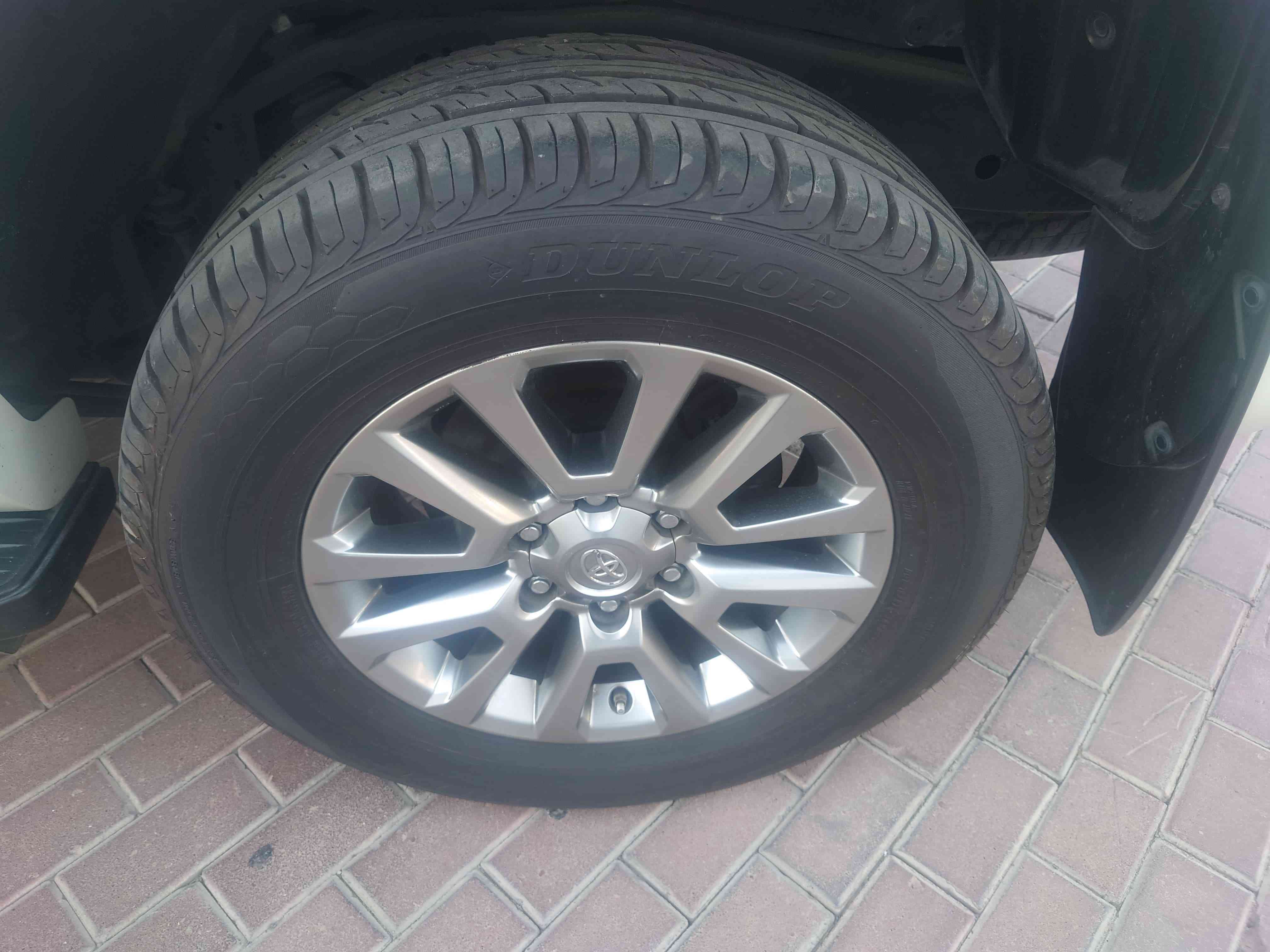 Gallery image of  {"id":212,"name":"Land Cruiser","company_id":65,"type_id":1,"created_at":"2025-02-06T17:53:17.000000Z","updated_at":"2025-02-06T17:53:17.000000Z"}
