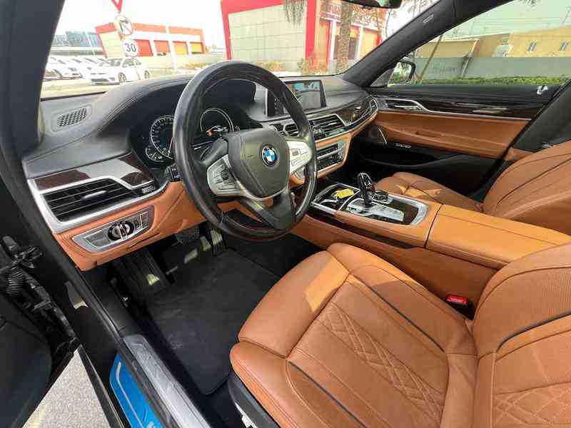 Gallery image of  {"id":14,"name":"7 Series","company_id":10,"type_id":8,"created_at":"2025-02-06T17:53:17.000000Z","updated_at":"2025-02-06T17:53:17.000000Z"}