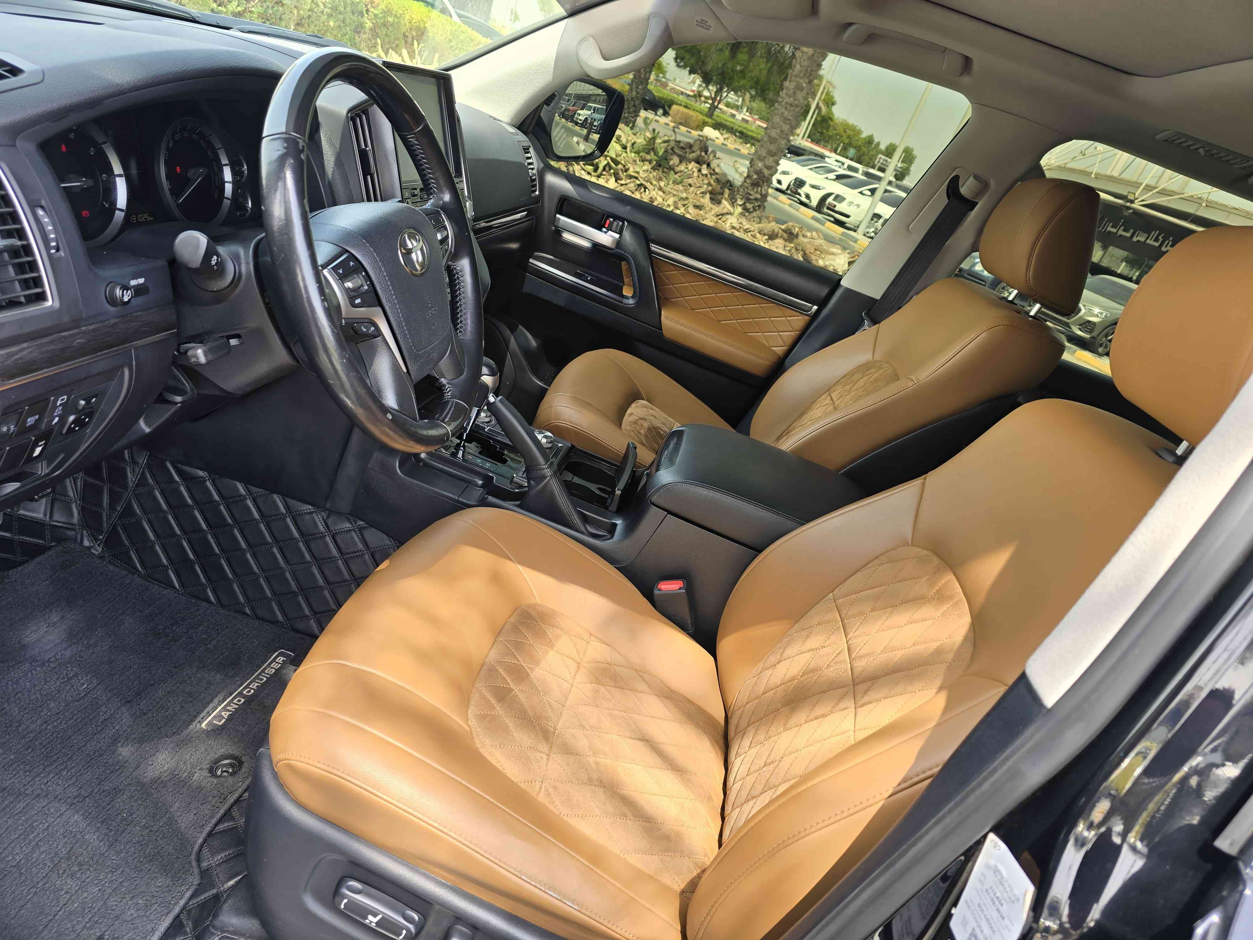 Gallery image of  {"id":212,"name":"Land Cruiser","company_id":65,"type_id":1,"created_at":"2025-02-06T17:53:17.000000Z","updated_at":"2025-02-06T17:53:17.000000Z"}